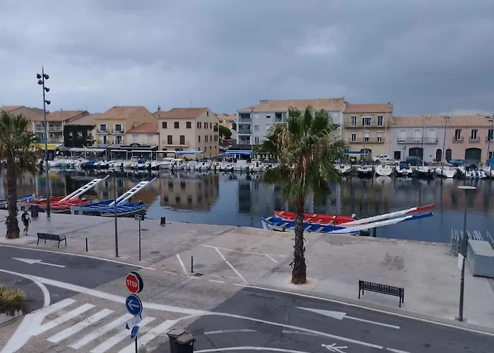 公寓 Climatise Sur Le Port De